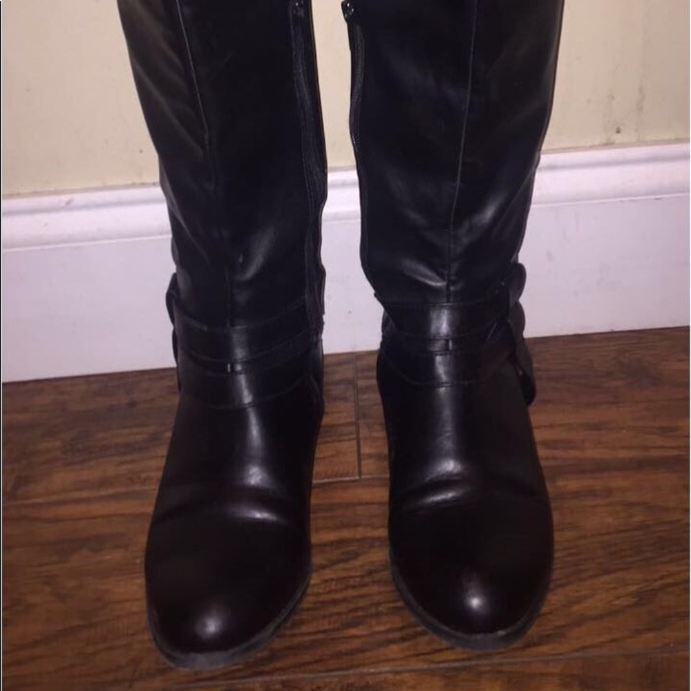 Black Boots